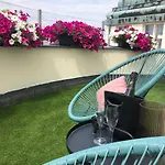 Rooftop Planet 4*