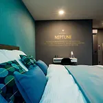 Rooftop Planet 4* 프라하