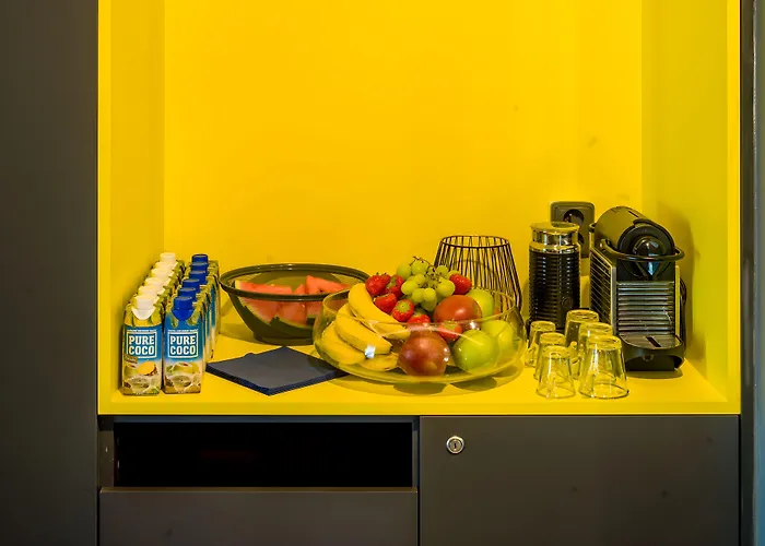 Hotel Rooftop Planet