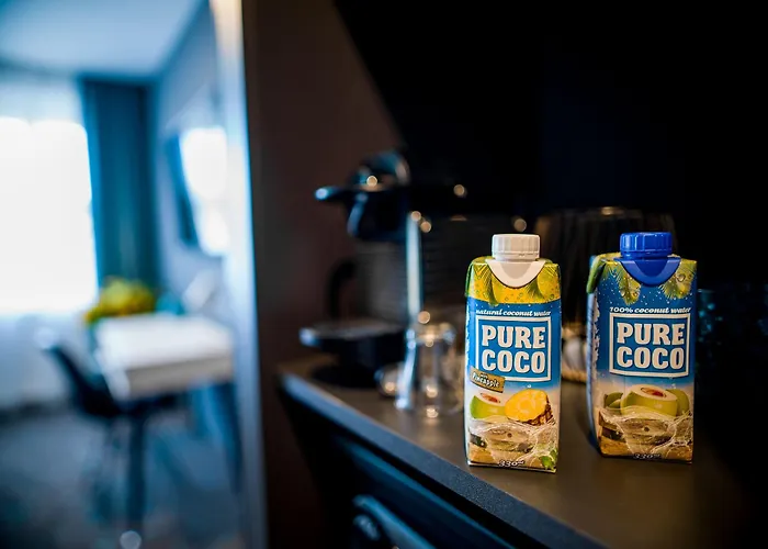 Hotel Rooftop Planet 4*