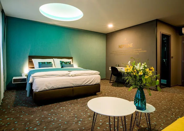 Rooftop Planet Hotel